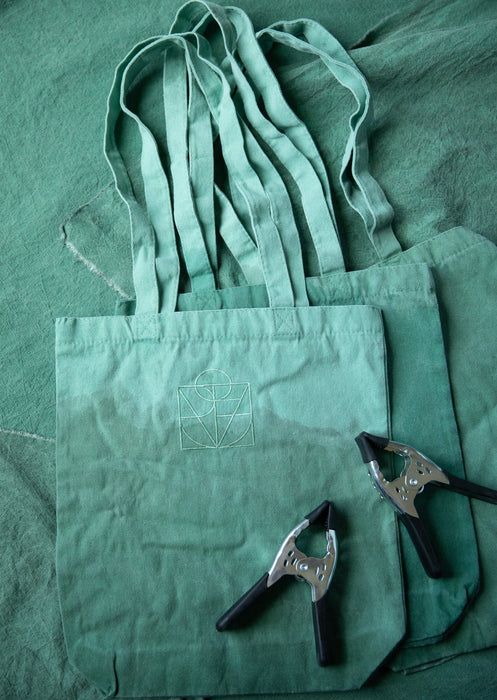 Raw Emerald- 5'x7' Weathered Backdrop in a Bag